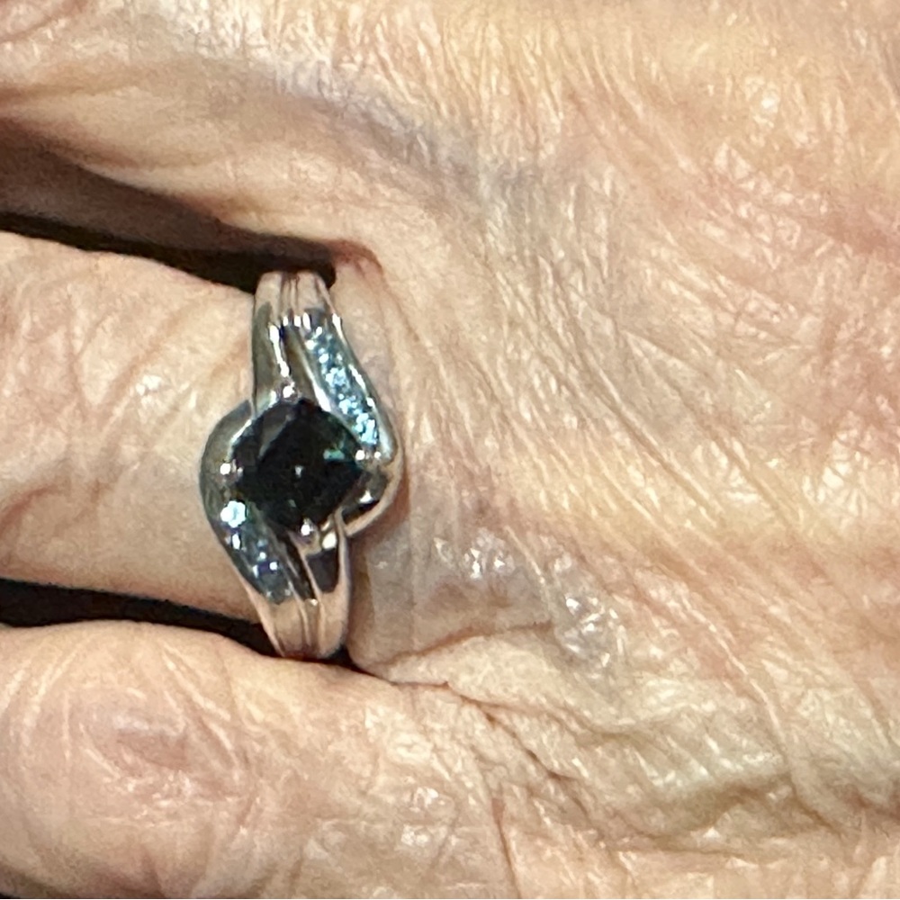 🍉Pretty ring. - Picture 3 of 11